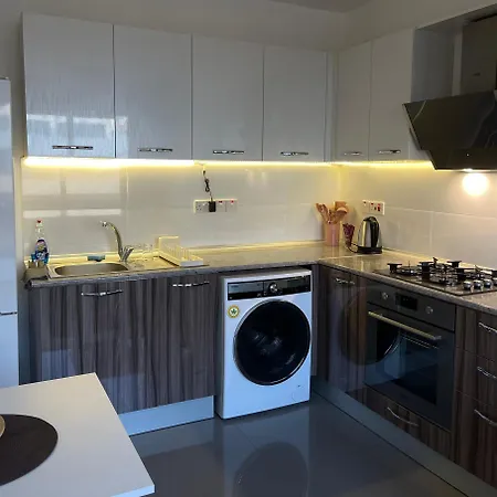 Luxe Apartment *